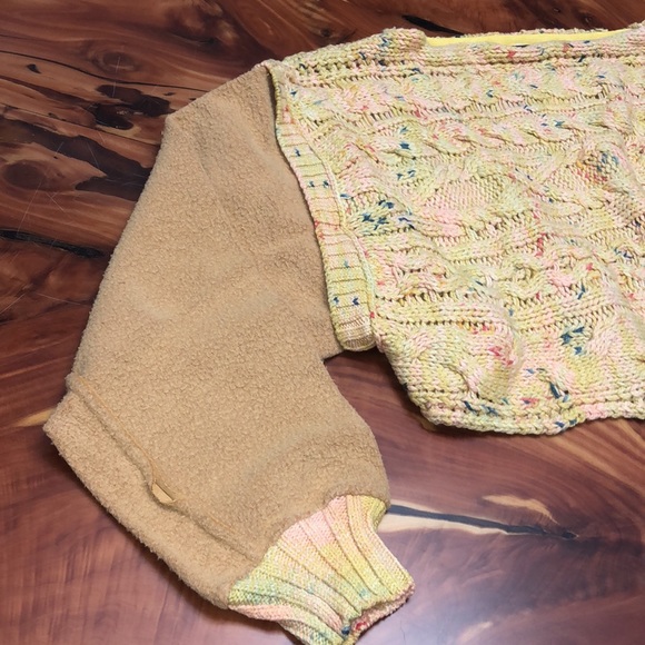 Free People Honey Cable Fleece Sleeve Crop Sweater - Picture 5 of 8